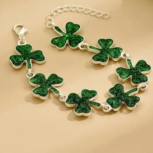 Shamrock Bracelet Green Enamel 3 Leaf Bracelet St. Patricks Day Young Clover NWT